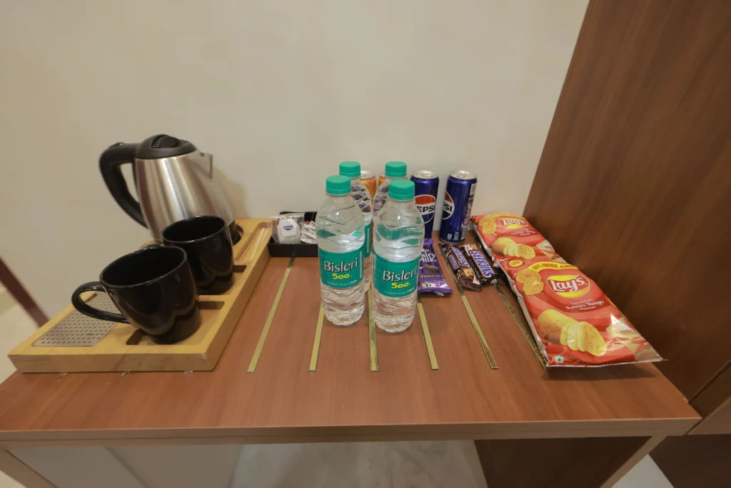 102SNACKBAR